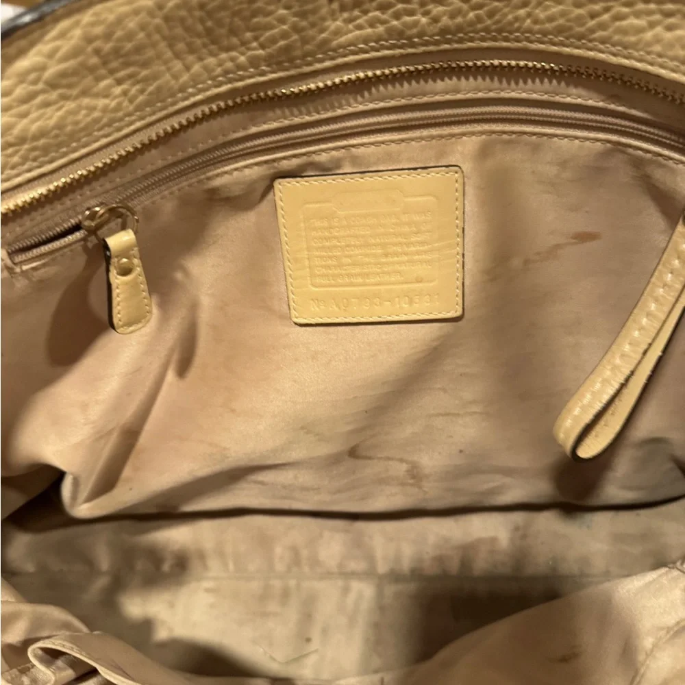 Vintage Coach Purse in pebbled tan leather